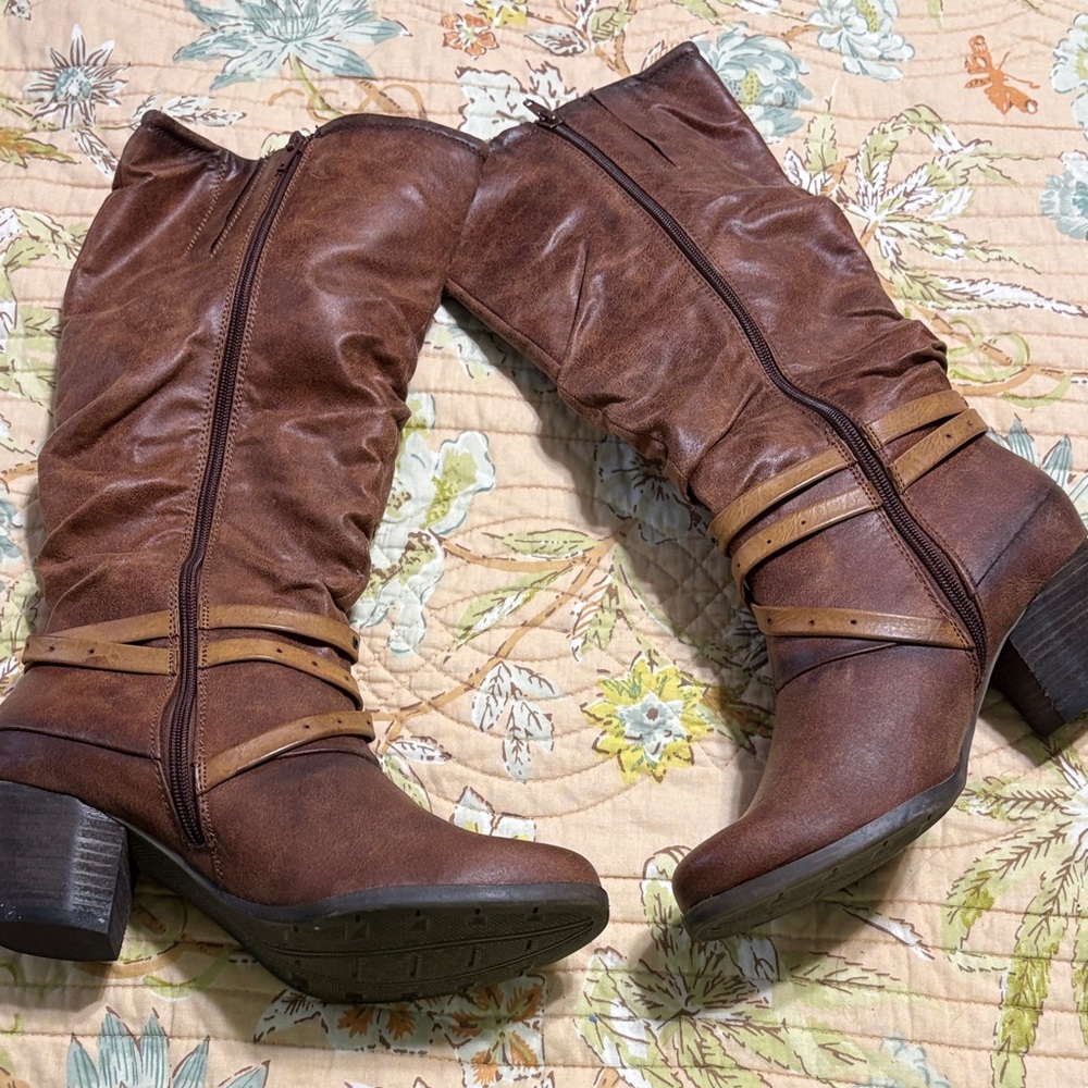 Bear Traps Brown Heeled Boots with Straps - Picture 2 of 3